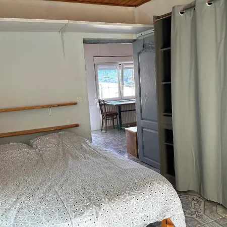 Maisonnette Piscine 2/4 Personnes Casa de Férias Saint-Amarin